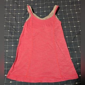 Lululemon 2-1 Tank Top Built-in Sports Bra Size